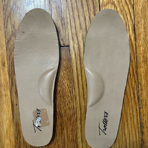 Trotters sandals shoes size six - Picture 3 of 6